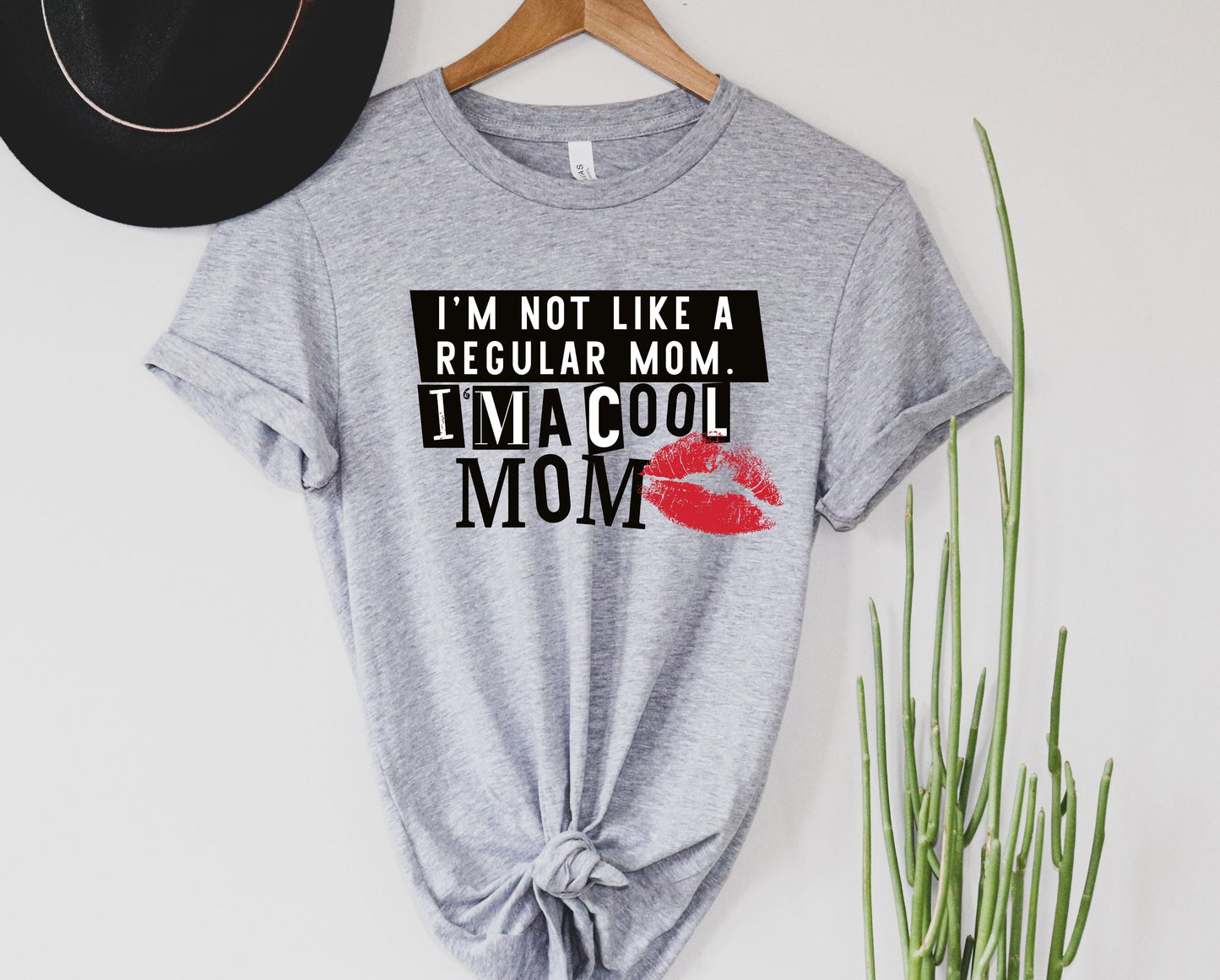 I'm a Cool Mom Graphic Tee