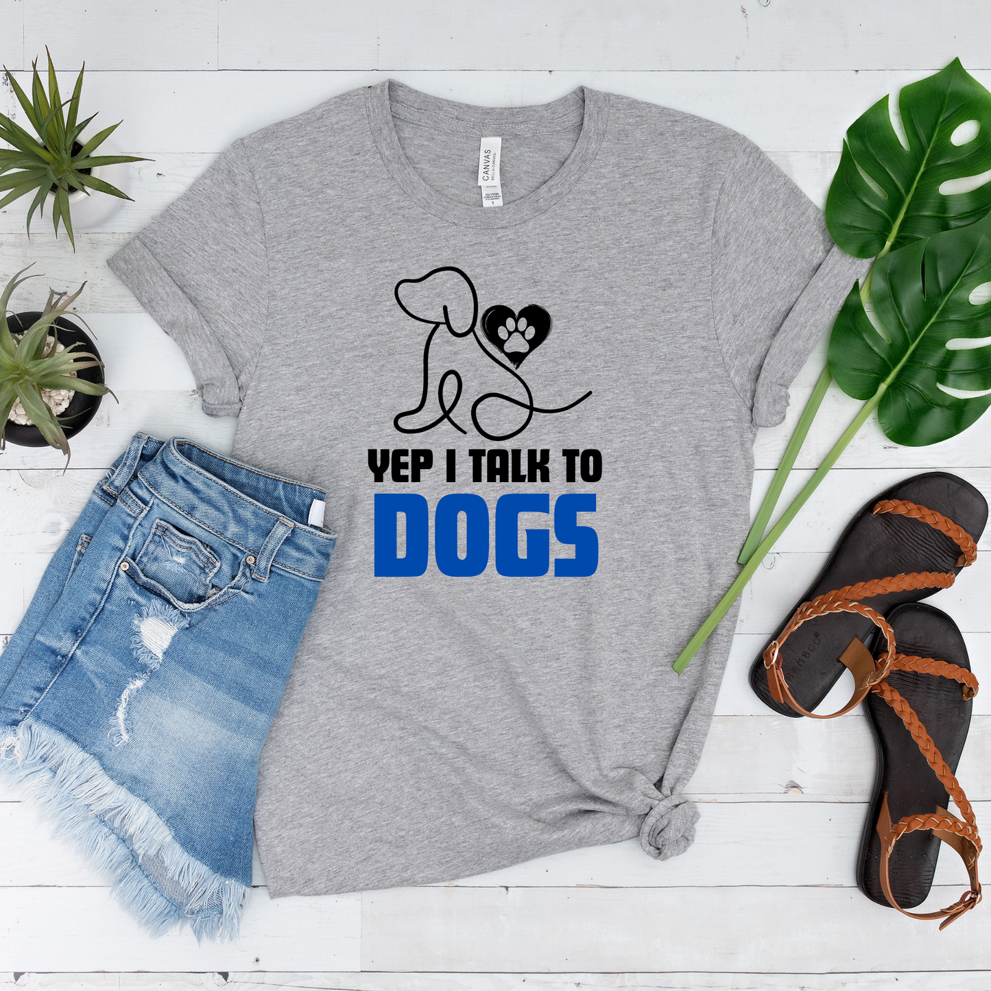 Yep I talk to dogs Graphic Tee