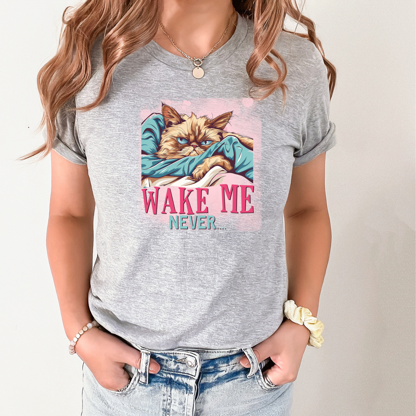 Wake me never Graphic Tee