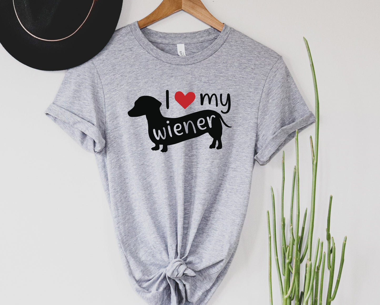 I love my Wiener Graphic Tee